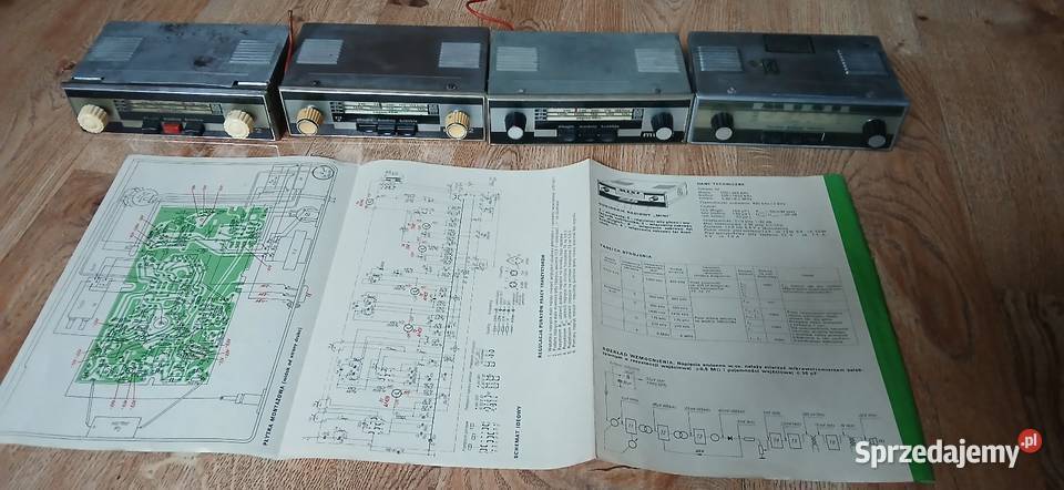 Stare radio samochodowe Unitra ZRK Mini Kraków