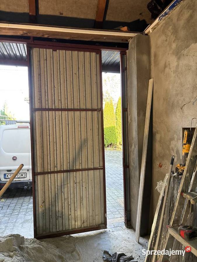 Solidne drzwi przesuwne dwuskrzydłowe idealne do Bramy Osielec