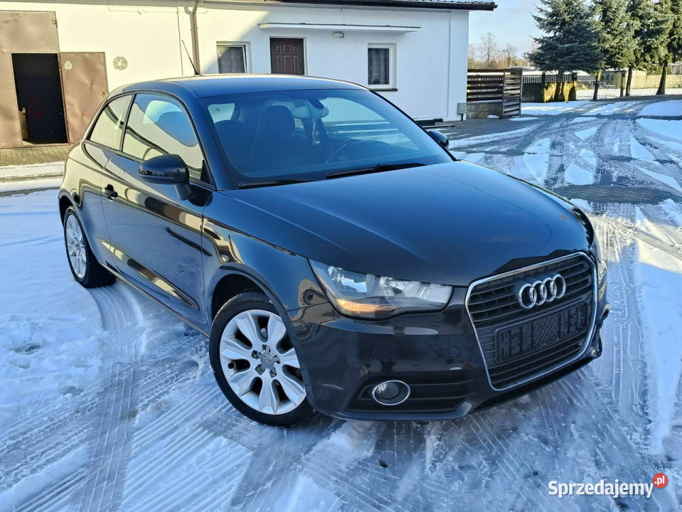 Audi A1 3drzwiowe 12Turbo Benz aluminiowe felgi A1 Kutno