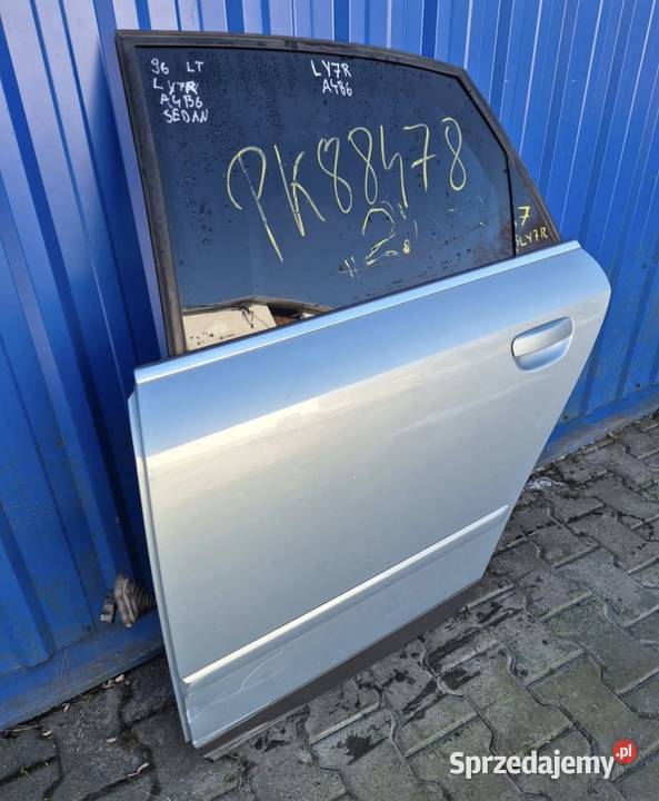 7 DRZWI TYŁ LEWY TYLNE LEWE AUDI A4 B6 SEDAN Części samochodowe Działoszyce