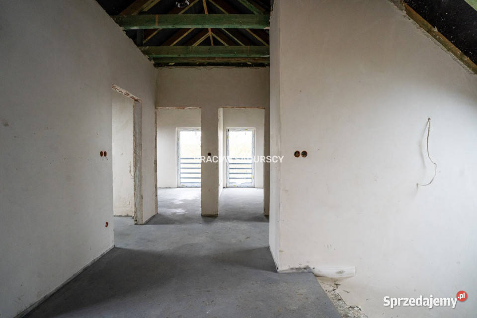 sprzedaży domu bliźniaka 160m2 Koźmice Wielkie Liczba pokoi 6 sprzedam