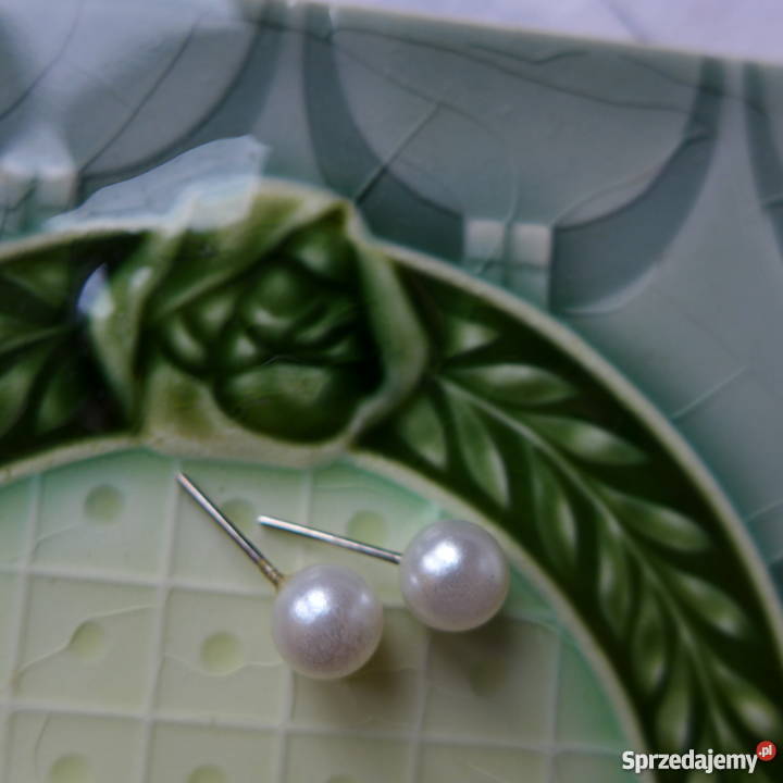 Kolczyki z białymi perełkami sztyfty PERŁY Warszawa