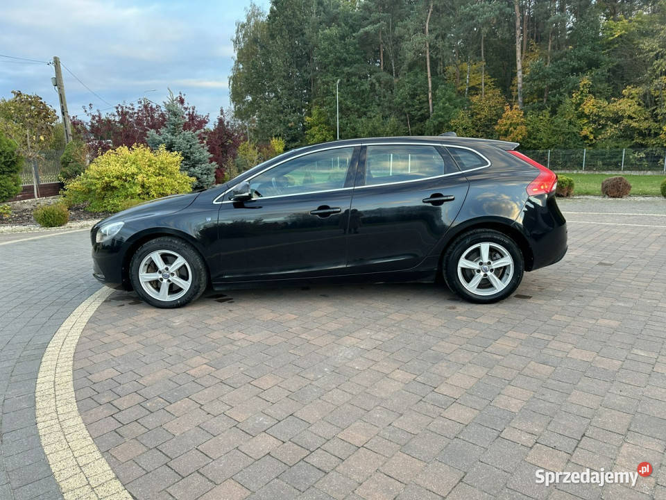 Volvo V40 II 2012