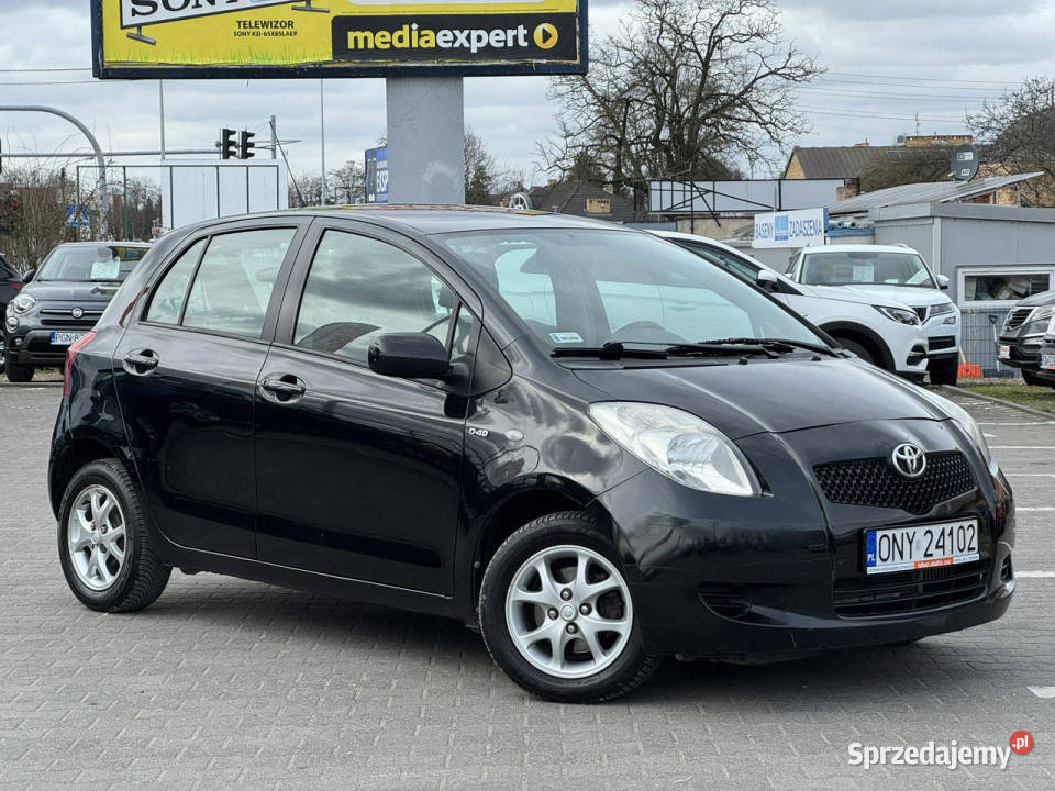 Toyota Yaris FILMAUTOMATRoczna Gwarancja elektryczne lusterka Suchy Las