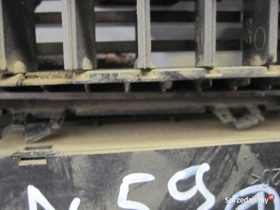 FIAT DOBLO II 13r ramka paneli kratka nawiewu osobowe Kielce