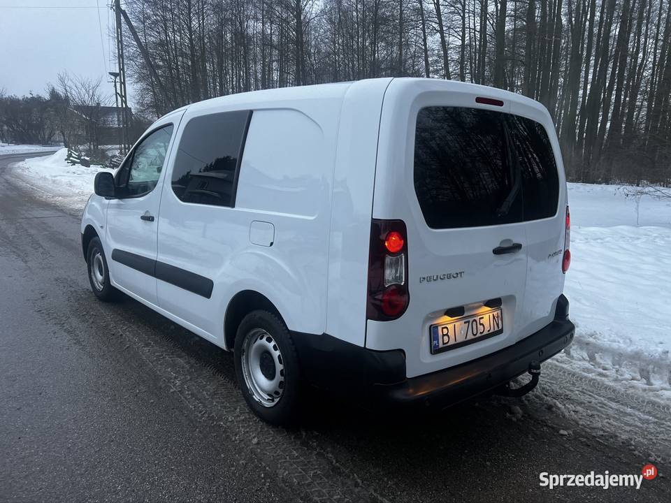 Peugeot Partner 2017 salon Polska kupiony w polskim salonie lubelskie Nowodwór sprzedam