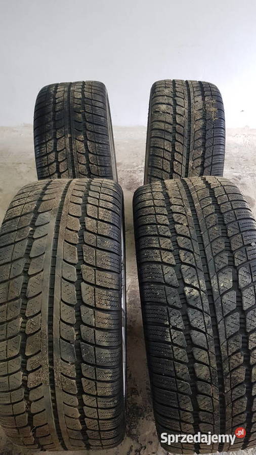 Felgi BMW 18 Mpakiet Opony zimowe 2454018 BMW (oryginalne) Pilzno