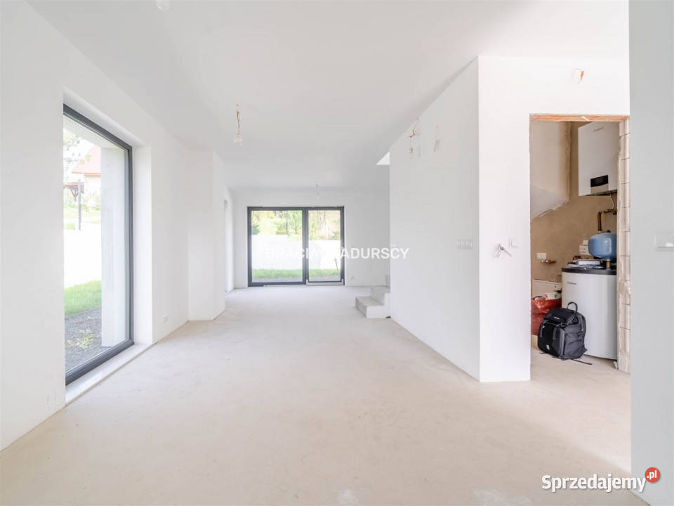 sprzedaży domu wolnostojącego Koźmice Małe małopolskie