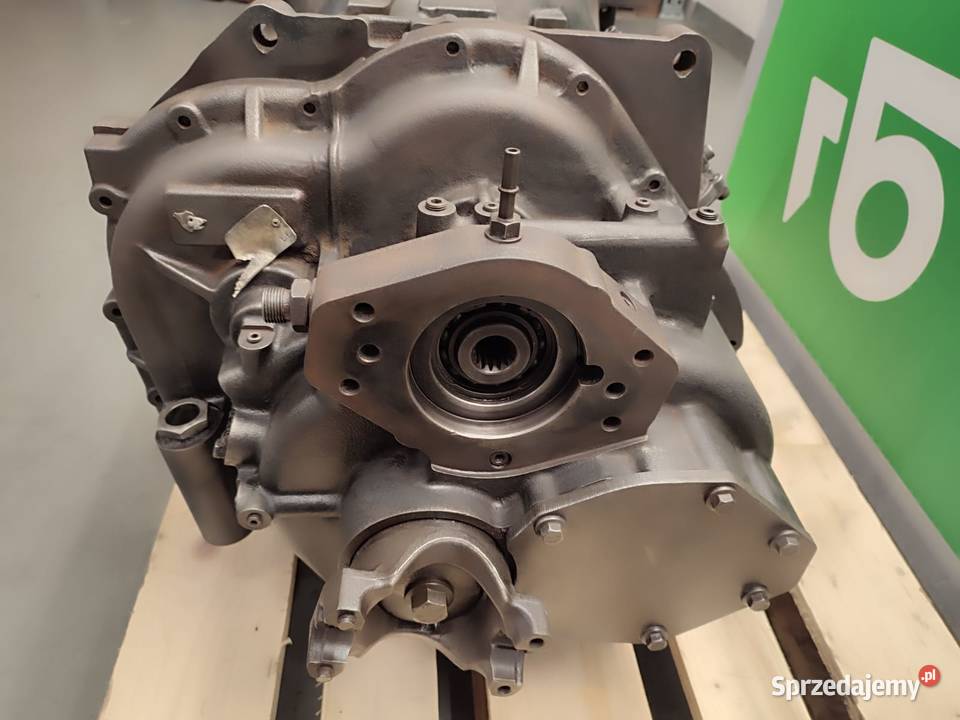 Skrzynia biegów 44200330040506 JCB 3CX Wilkowo sprzedam