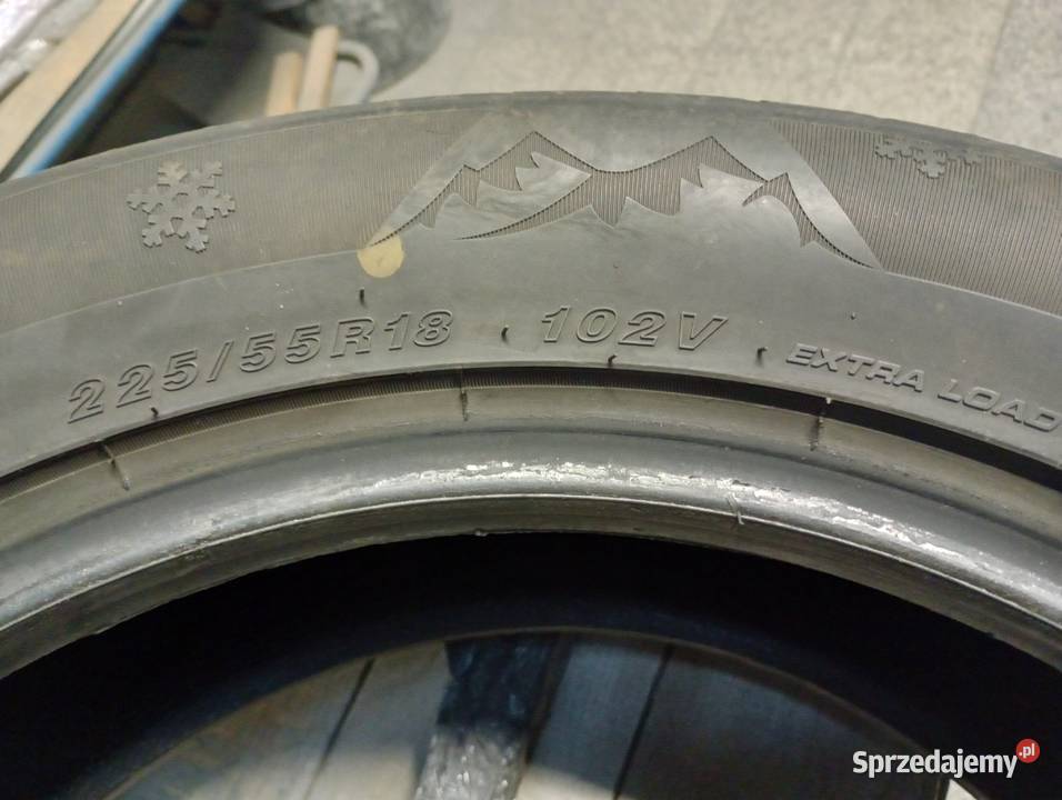 Sprzedam komplet opon zimowych 22555R18 DOT 2621 Dzierżoniów sprzedam