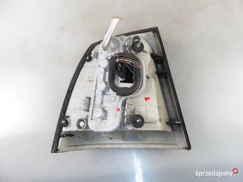 LAMPA PRAWA TYLNA OPEL ASTRA G abriolet 13117099 małopolskie