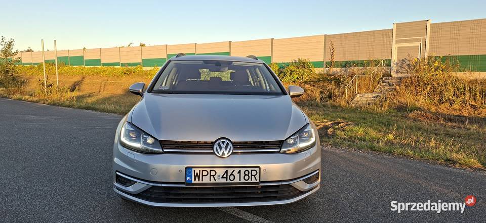 Volkswagen Golf VIII 16 TDI BMT Comfortline 2020 aluminiowe felgi Nadma