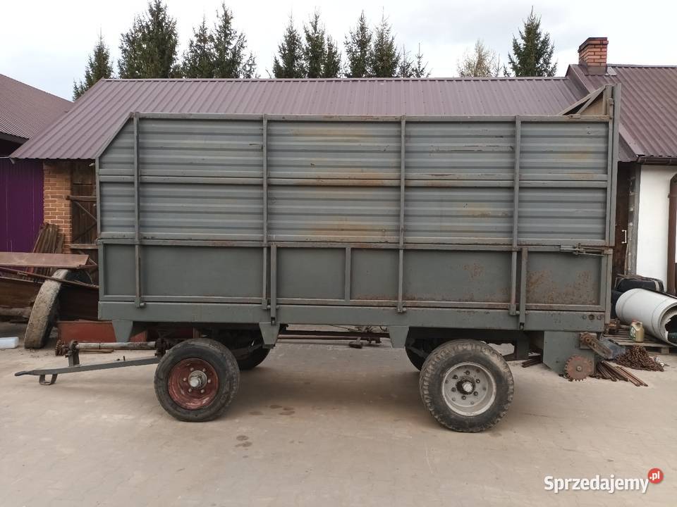 Rozrzutnik przyczepa objetosciowa Ciszyca Przewozowa