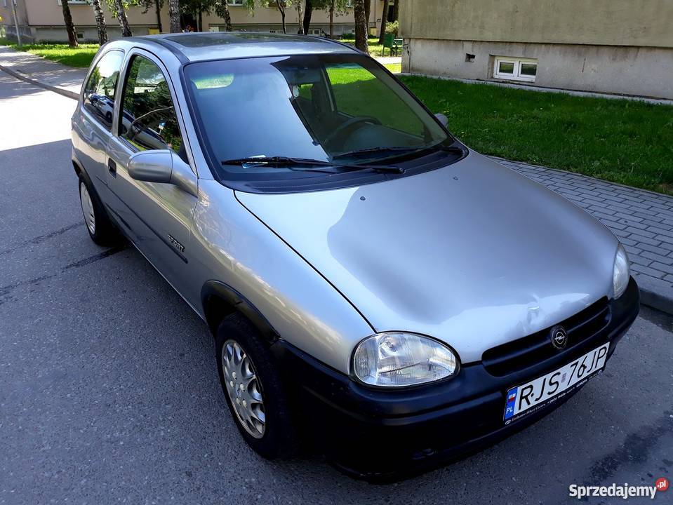 Opel Corsa B Sport 14 manualna