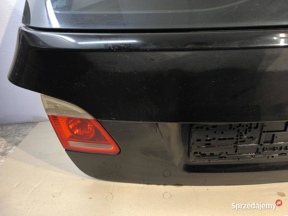 KLAPA BAGAŻNIKA KOMPLETNA 668 BMW E61 wielkopolskie