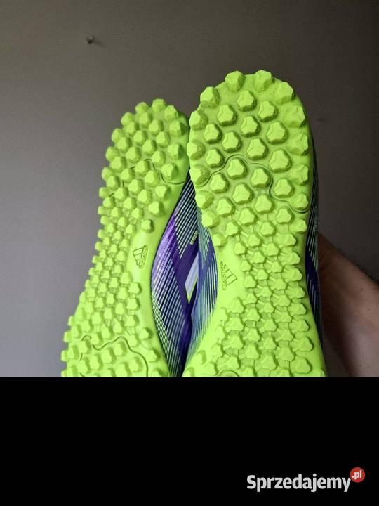 Buty 45 piłkarskie turfy Adidas F50 sportowe fioletowy Sportowe Kraków sprzedam
