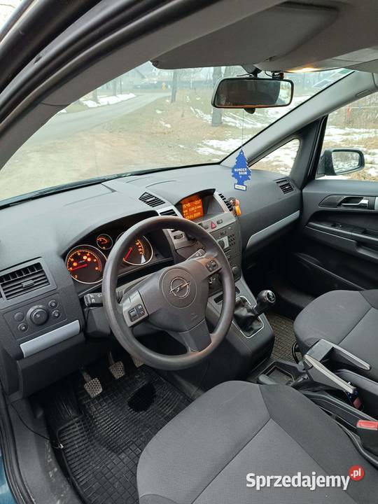 Opel Zafira 19 tdci 7 osobowa zmieniarka CD Kłodzko