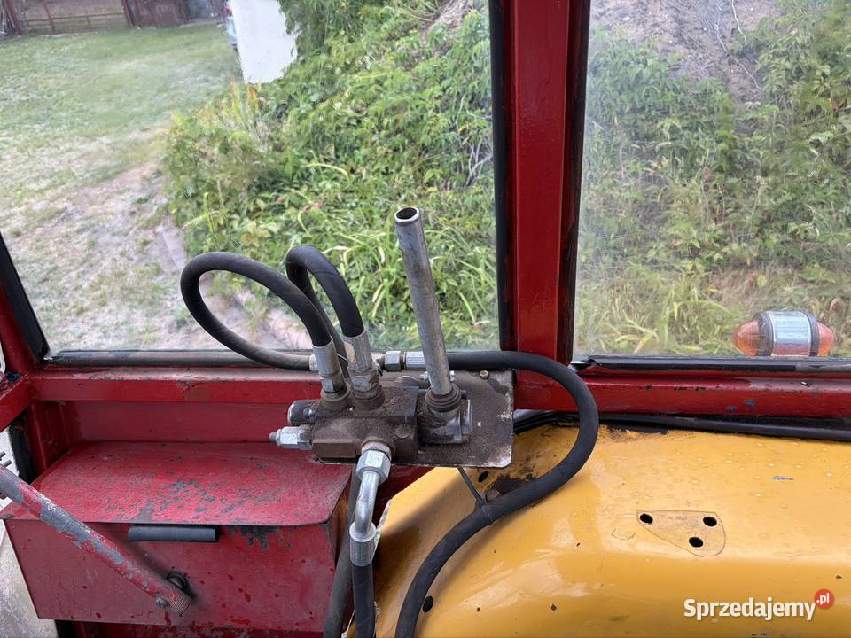 Ciągnik rolniczy C 330 1989 Wodynie