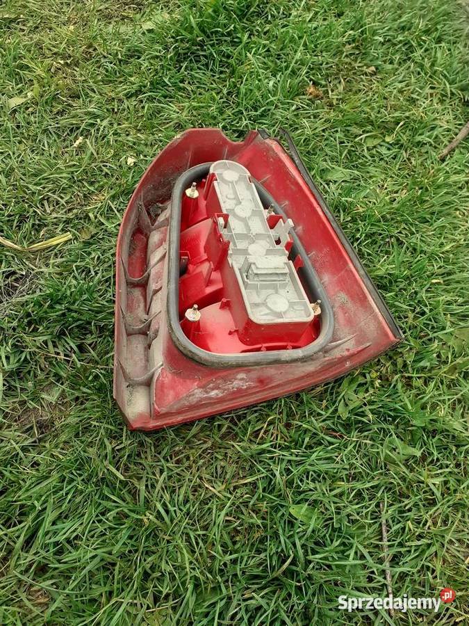 Lampa tył lewa Audi A4 B5 Avant przedlift