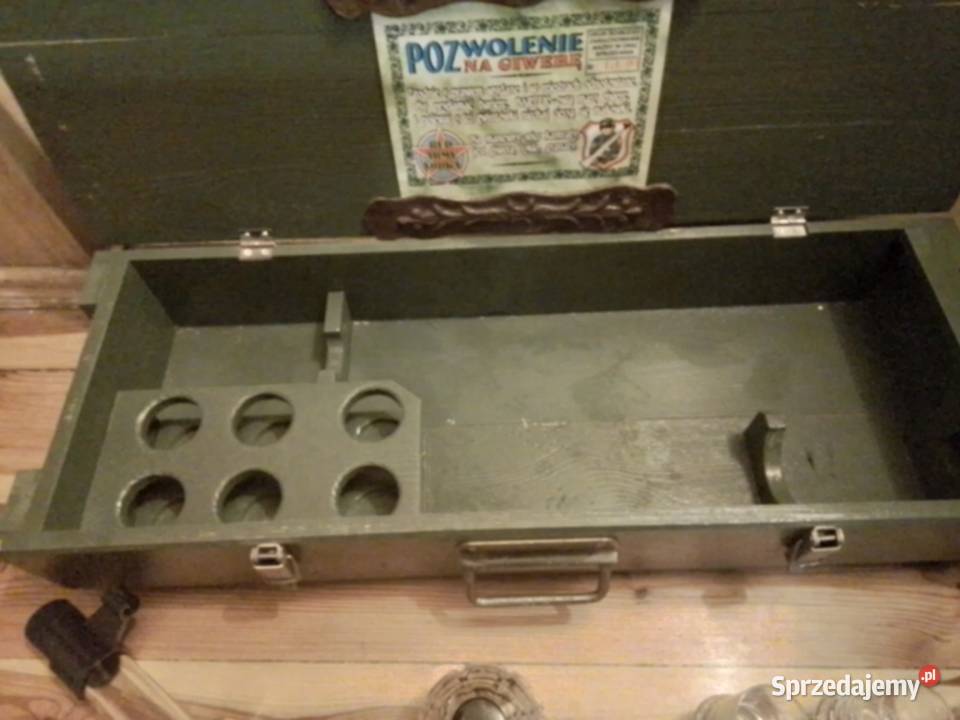 Zestaw prezentowy Red Armykieliszki butelki Zielona Góra