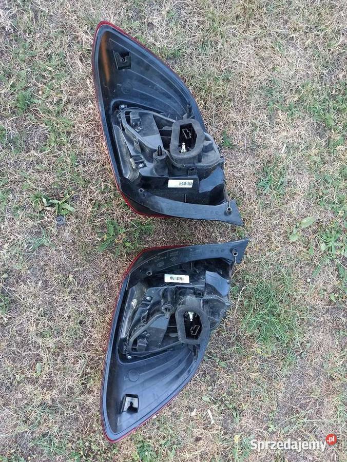 Lampy tył tylne Dacia Sandero II 20122020 Rok produkcji 2015 sprzedam