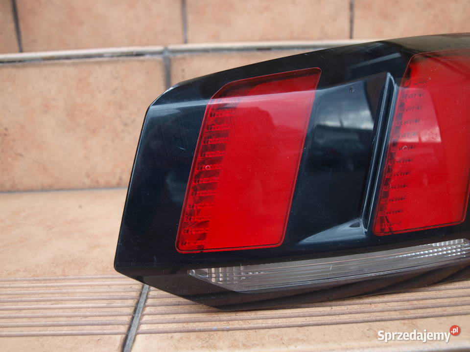 Peugeot 5008 lampy tył w klapę Led 2017 2022r Kalisz