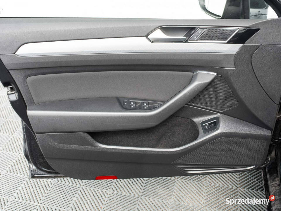 Volkswagen Passat WJ1022M15 TSI EVO Business DSG pomorskie Pępowo