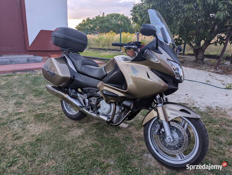 Honda Deauville 700 Kuraszew