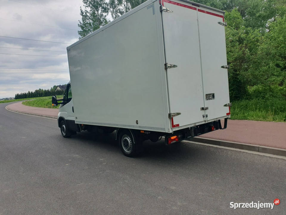 Iveco Daily 35S14 klima 3 osobowy nowy rozrząd Rok produkcji 2021 Iveco Chełm Śląski