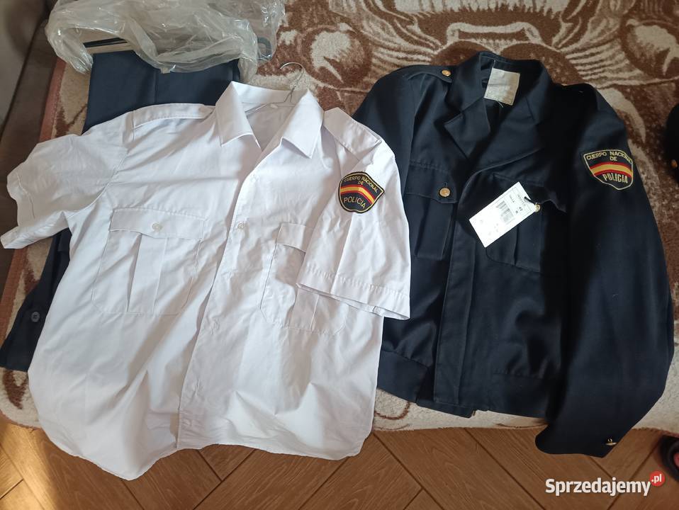 Mundur policjanta Hiszpania ok 170 Militaria