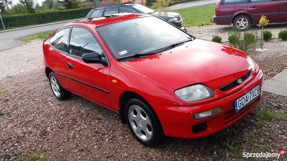 Mazda 323 c 15 90 benzyna manualna Gołębiewo