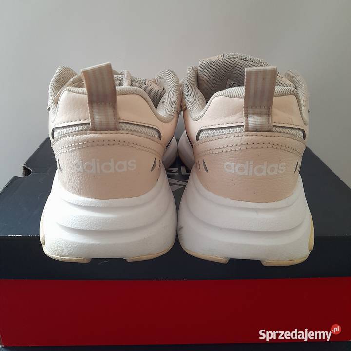 Buty sportoweAdidas Strutter HQ1825 Sneakersy dolnośląskie Bogatynia