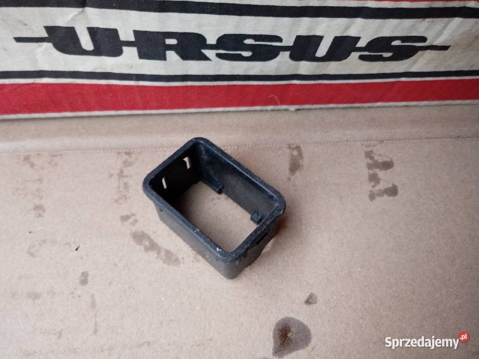 Ursusa 1224 szyberdach plastik grubego dachu Warszawa