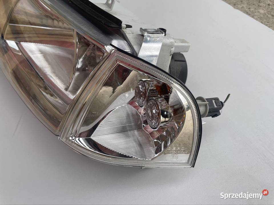 Reflektor lampa przód lewa prawa skoda octavia I Szczecin