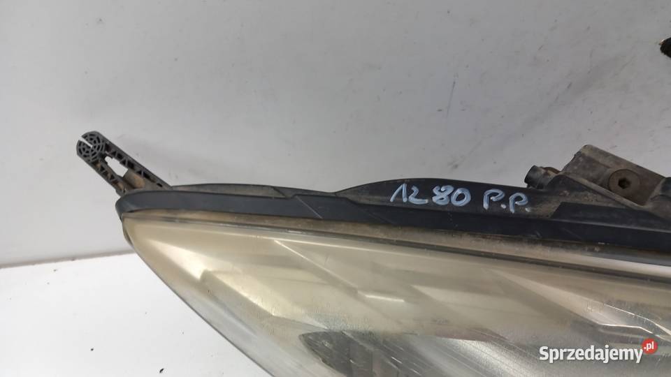 OPEL INSIGNIA A LAMPA PRZÓD PRAWA wielkopolskie Zbierkowo sprzedam