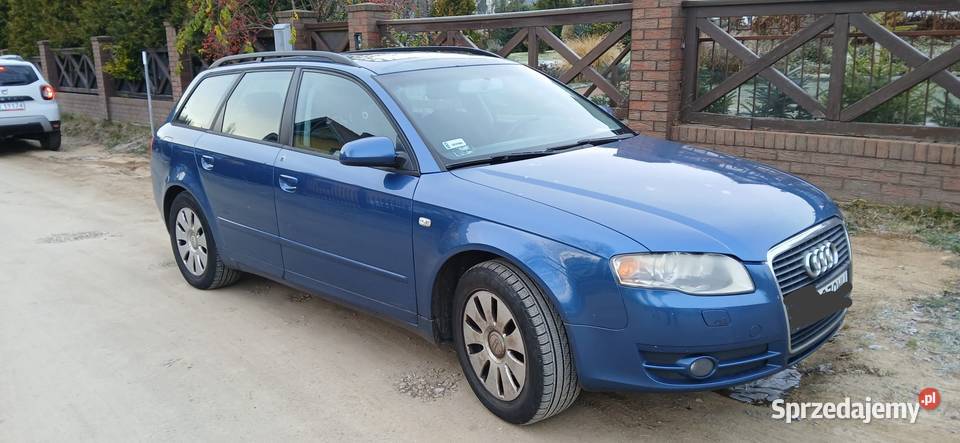 Niebieskie Audi a4 deasiel Gdańsk