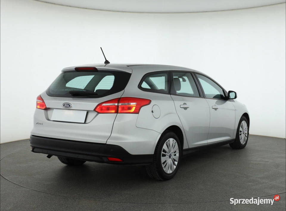 Ford Focus 16 i Piaseczno sprzedam