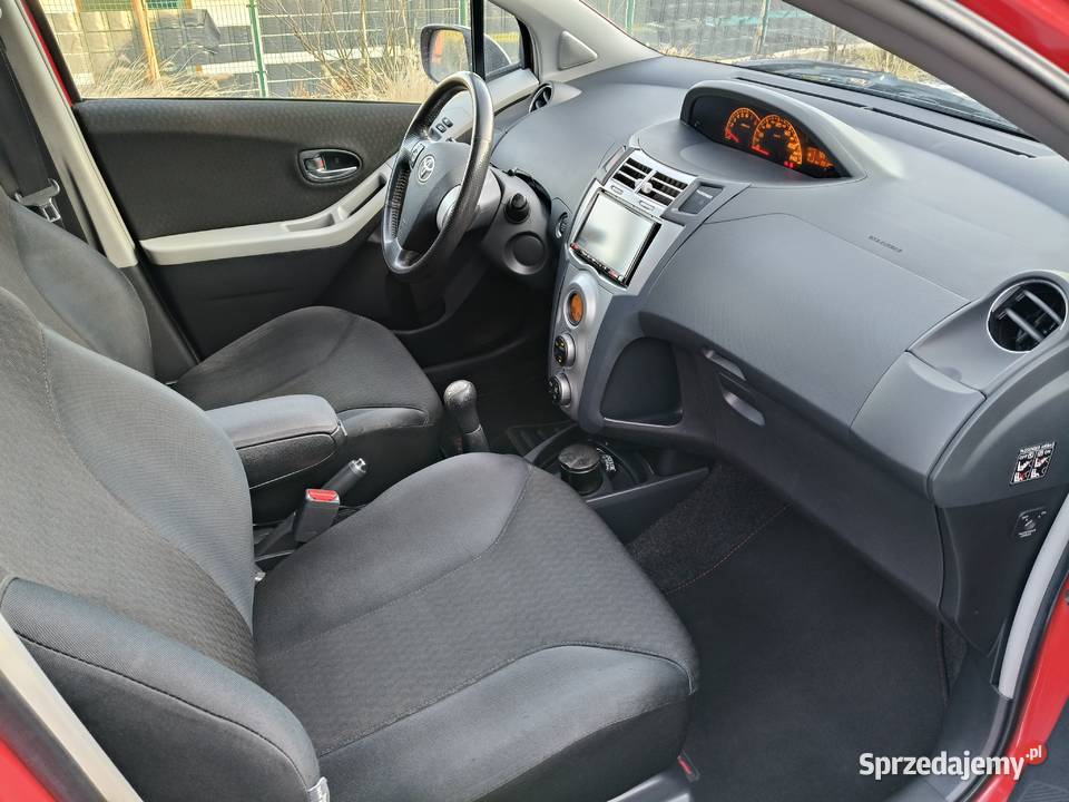 Toyota Yaris 18T133 nawigacja benzyna małopolskie Kraków