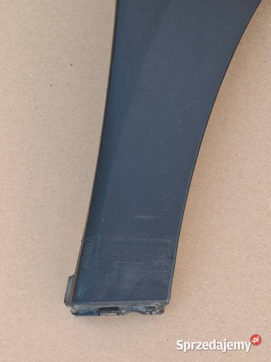 DACIA DUSTER II BŁOTNIK PRAWY PRZÓD LISTWA Bieleń