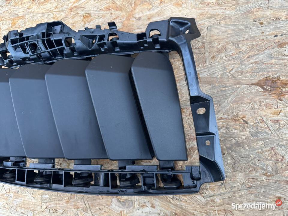 Wlot kanał powietrza żaluzja roleta lewa Porsche Międzychód