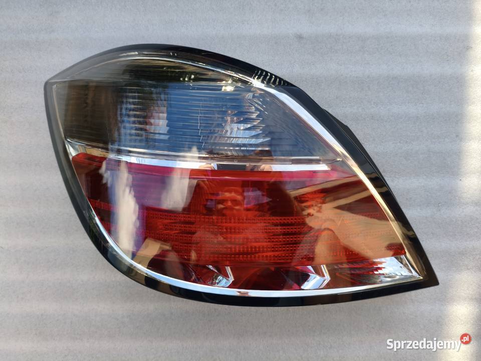 Lampa Lewy Tył Tylna Lewa Opel Astra H Hatchback lewe Wyszków