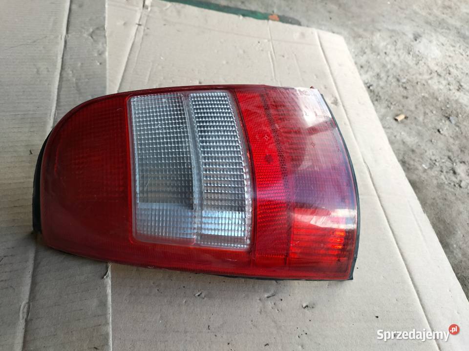 Opel Vectra B kombi LAMPA TYŁ TYLNA LEWA Kamień-Kolonia