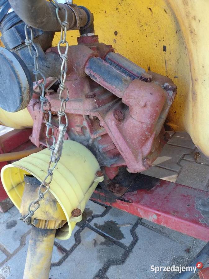 Opryskiwacze hardi 800 i 600l lance 12m Przasnysz