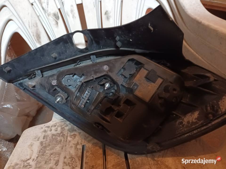 Opel Astra H lampa tylna lewa lampy tylne Oświetlenie Kraków