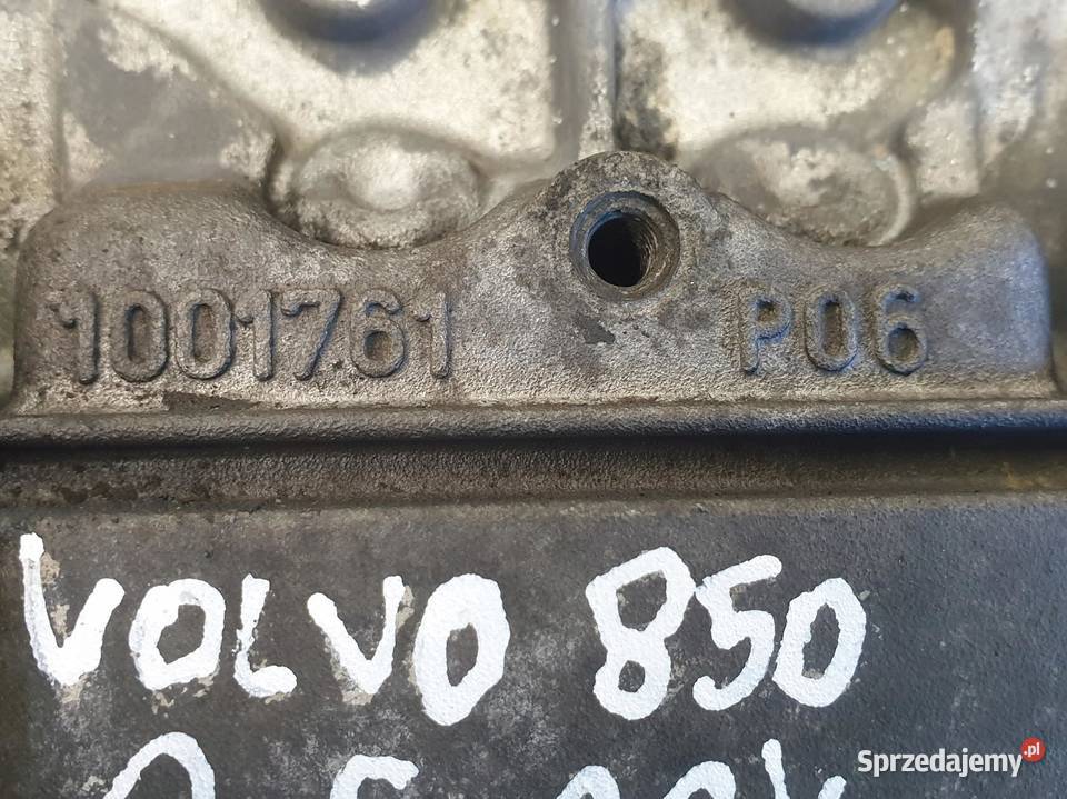 Volvo S60 V70 II 20 24 T POKRYWA ZAWORÓW 1001761 Chełm