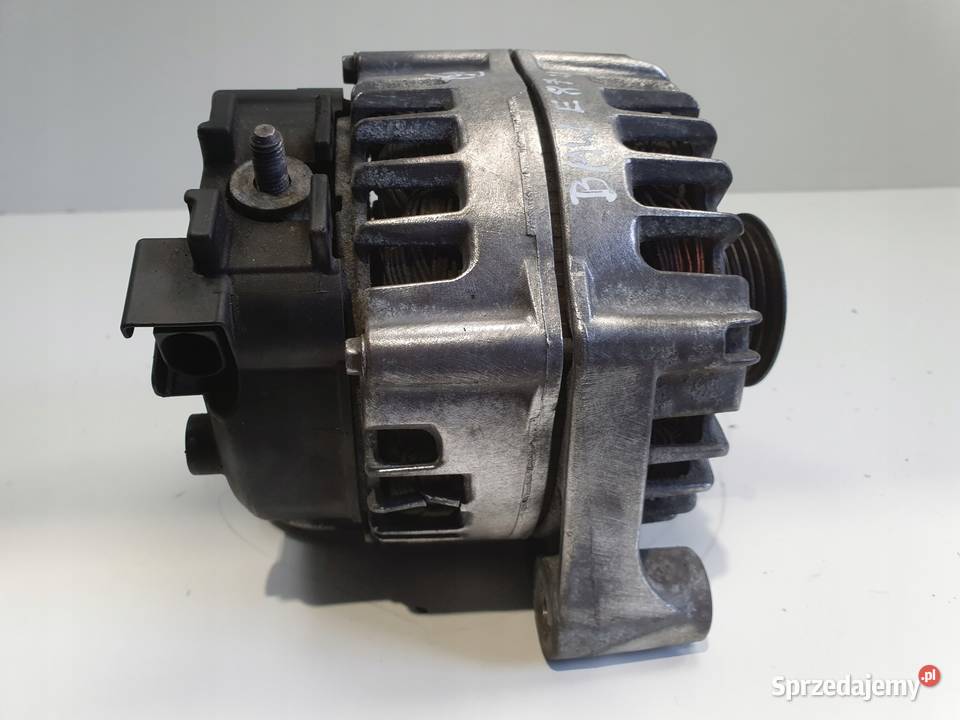 BMW E87 E90 20 D ALTERNATOR valeo 7802261 AL03 Janów