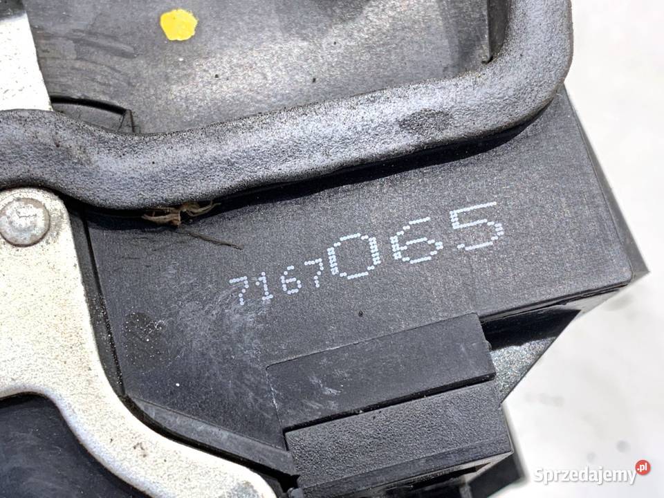 ZAMEK DRZWI LEWY PRZÓD BMW E83 SUV 7167065 0311 osobowe