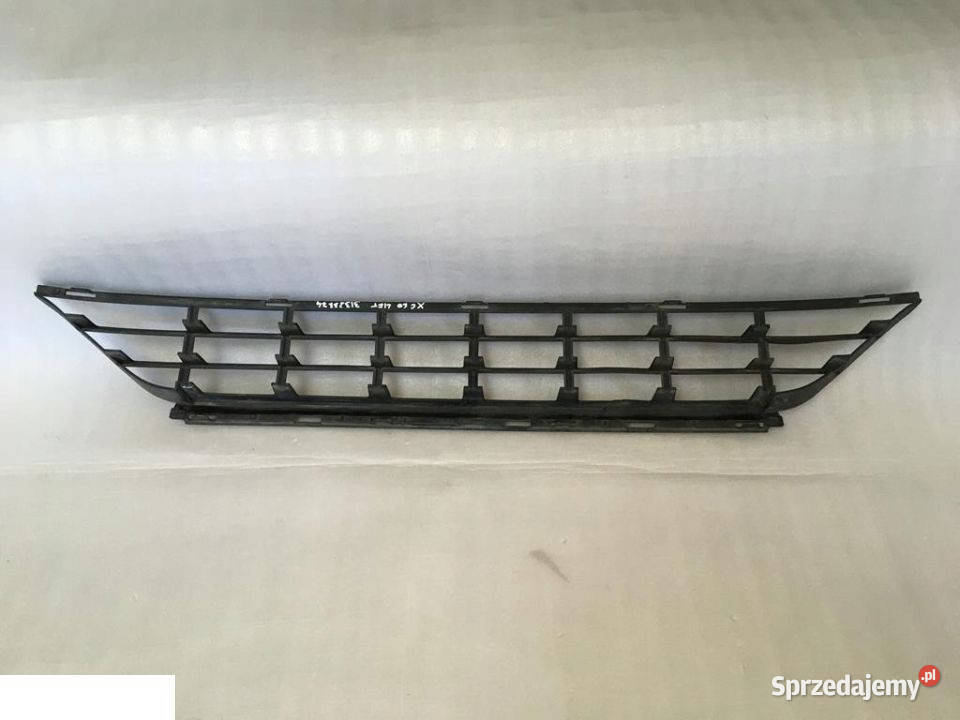 VOLVO XC60 LIFT KRATKA ŚRODKOWA ZDERZAKA Kozubszczyzna