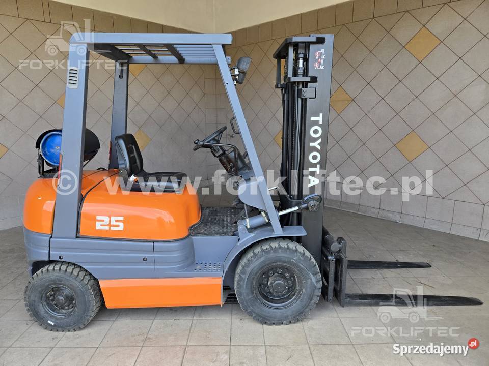 Wózek Widłowy TOYOTA 6FG25 Przesuw TOYOTA 6FGF25 Lędziny