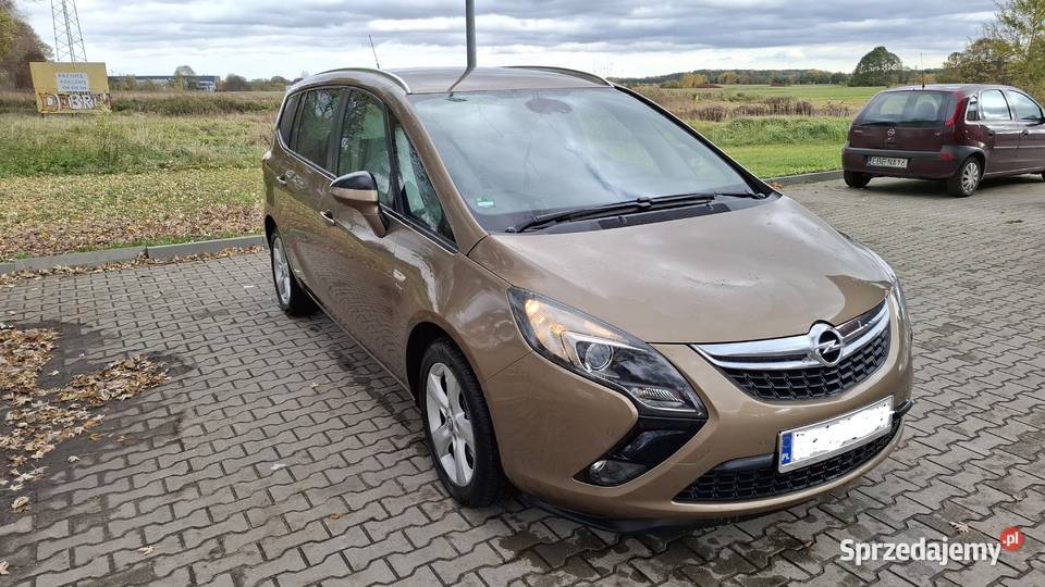 Sprzedam Opel Zafira 2014 r Zafira Pabianice sprzedam